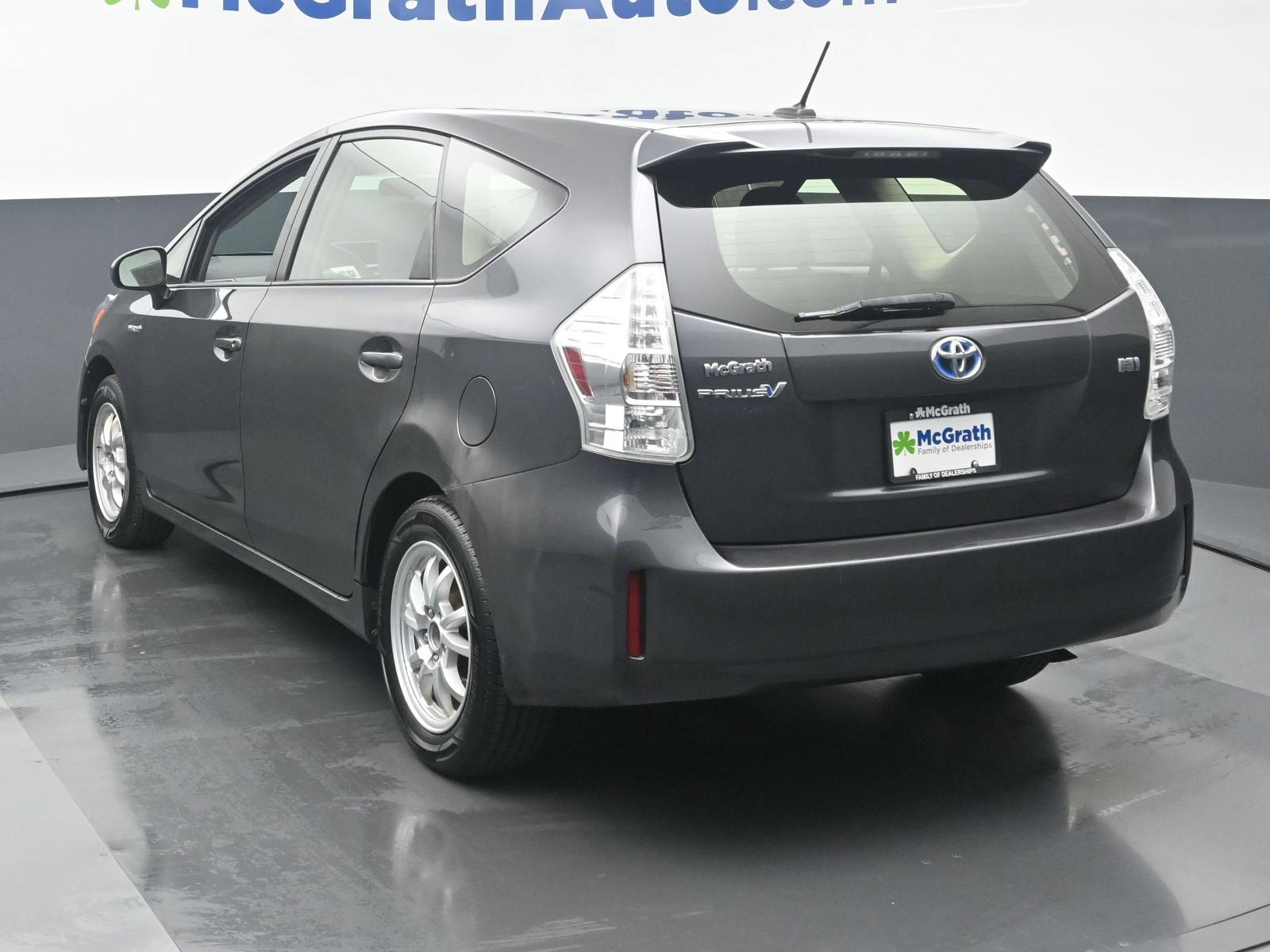 2014 Toyota Prius v Vehicle Photo in Cedar Rapids, IA 52402