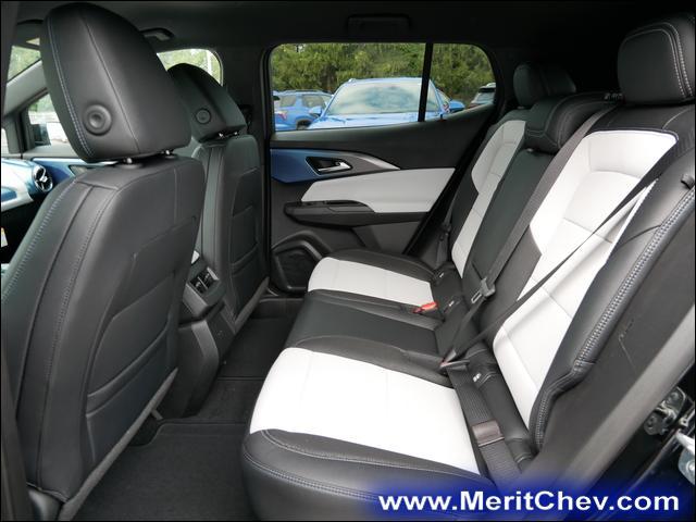 2024 Chevrolet Equinox EV Vehicle Photo in MAPLEWOOD, MN 55119-4794