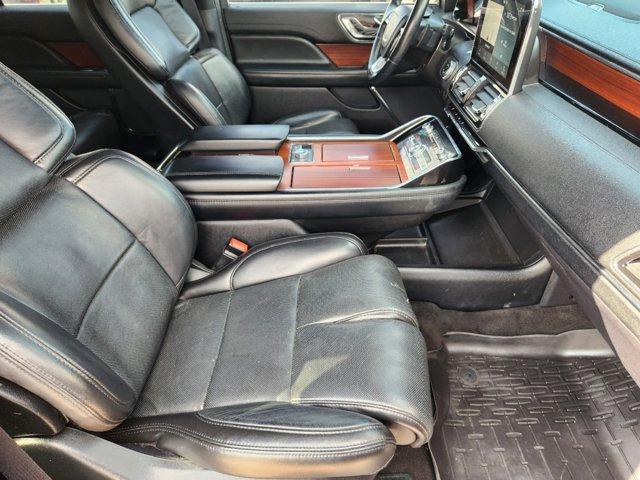 2021 Lincoln Navigator L Vehicle Photo in SUGAR LAND, TX 77478-0000