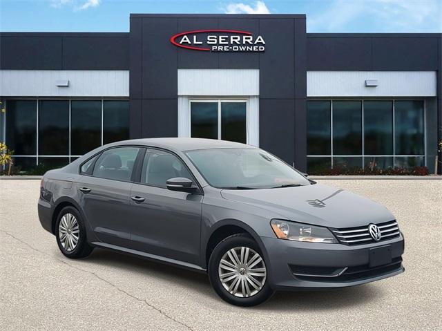 2014 Volkswagen Passat Vehicle Photo in GRAND BLANC, MI 48439-8139