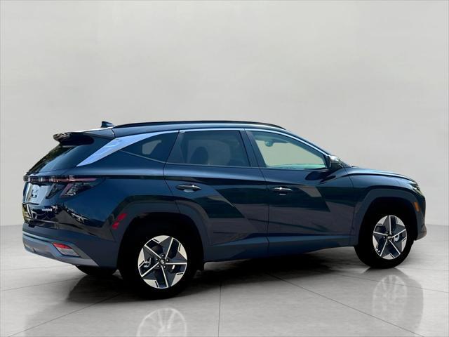 2025 Hyundai TUCSON Hybrid Vehicle Photo in Green Bay, WI 54304