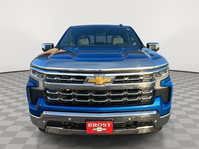 Used 2022 Chevrolet Silverado 1500 LTZ with VIN 1GCUDGED5NZ587552 for sale in Crookston, MN