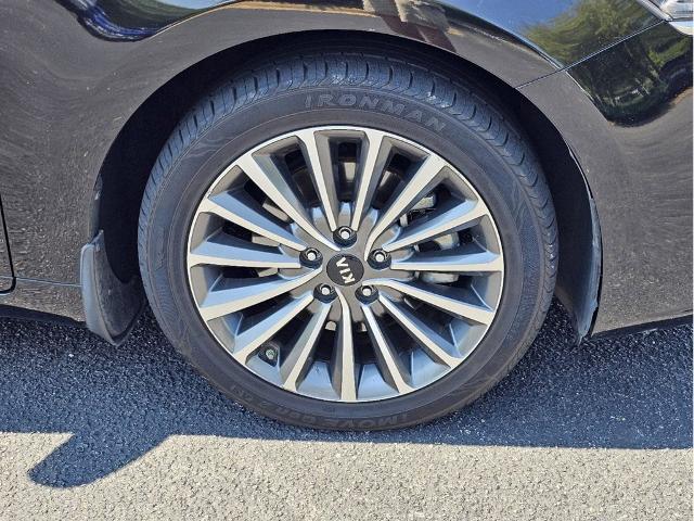 2017 Kia Cadenza Vehicle Photo in Auburn, AL 36832-6638