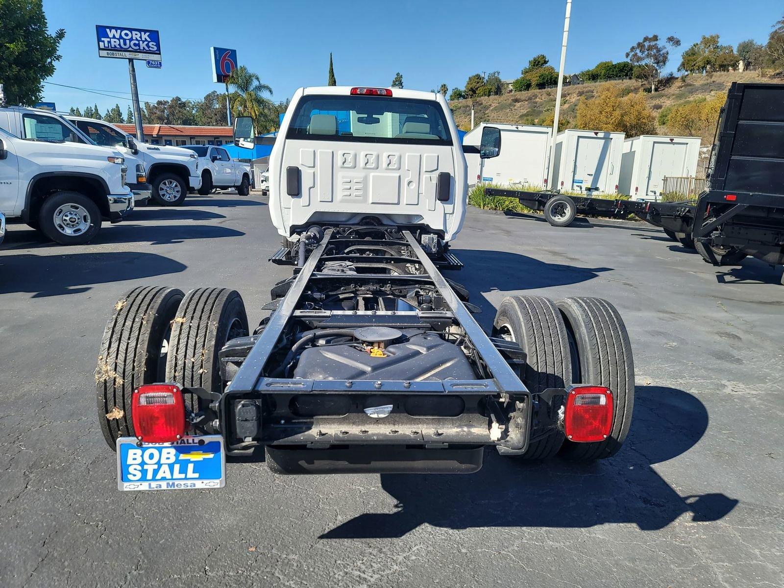 2023 Chevrolet Silverado Chassis Cab Vehicle Photo in LA MESA, CA 91942-8211