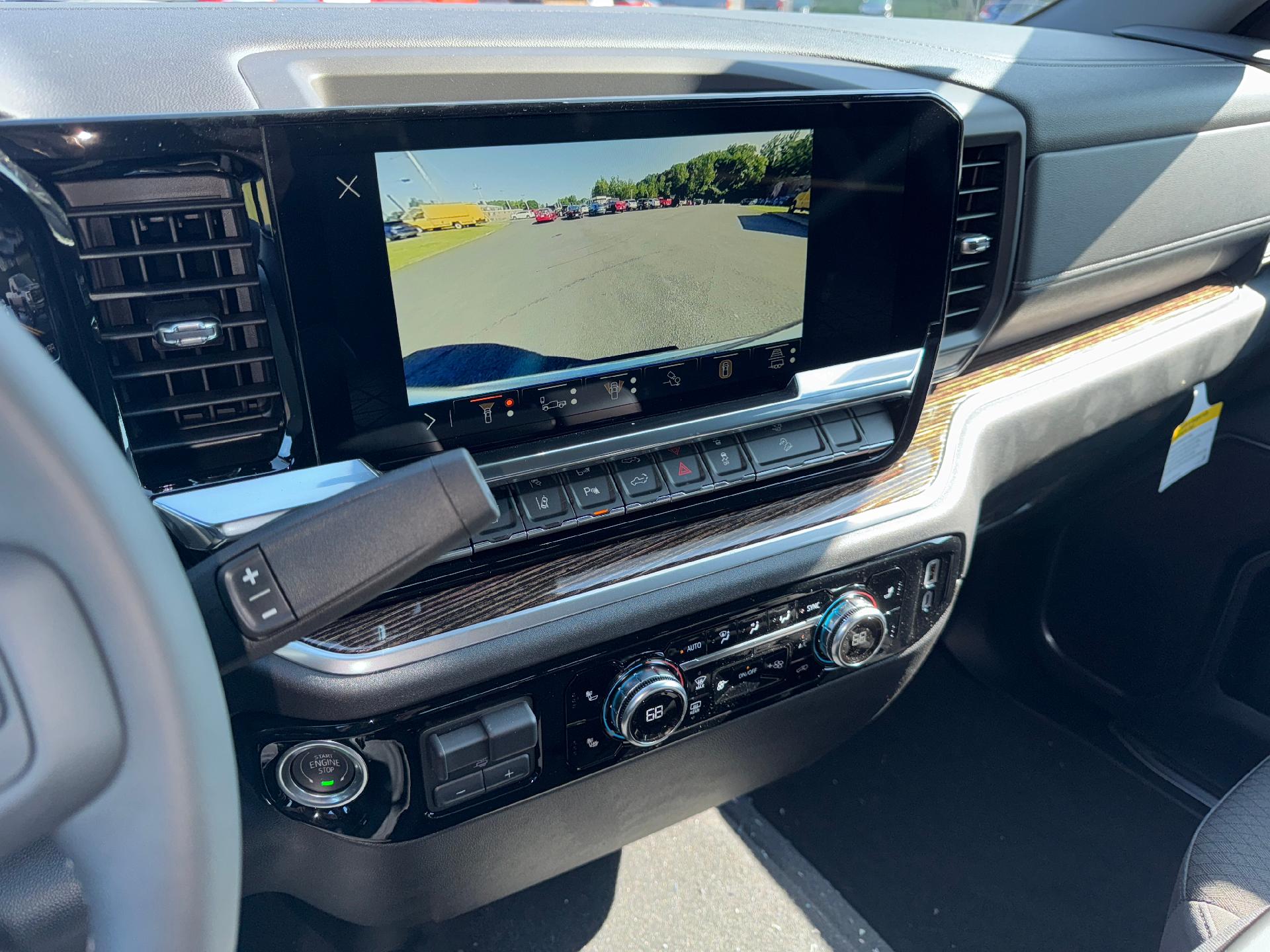 2024 GMC Sierra 2500 HD Vehicle Photo in LEOMINSTER, MA 01453-2952