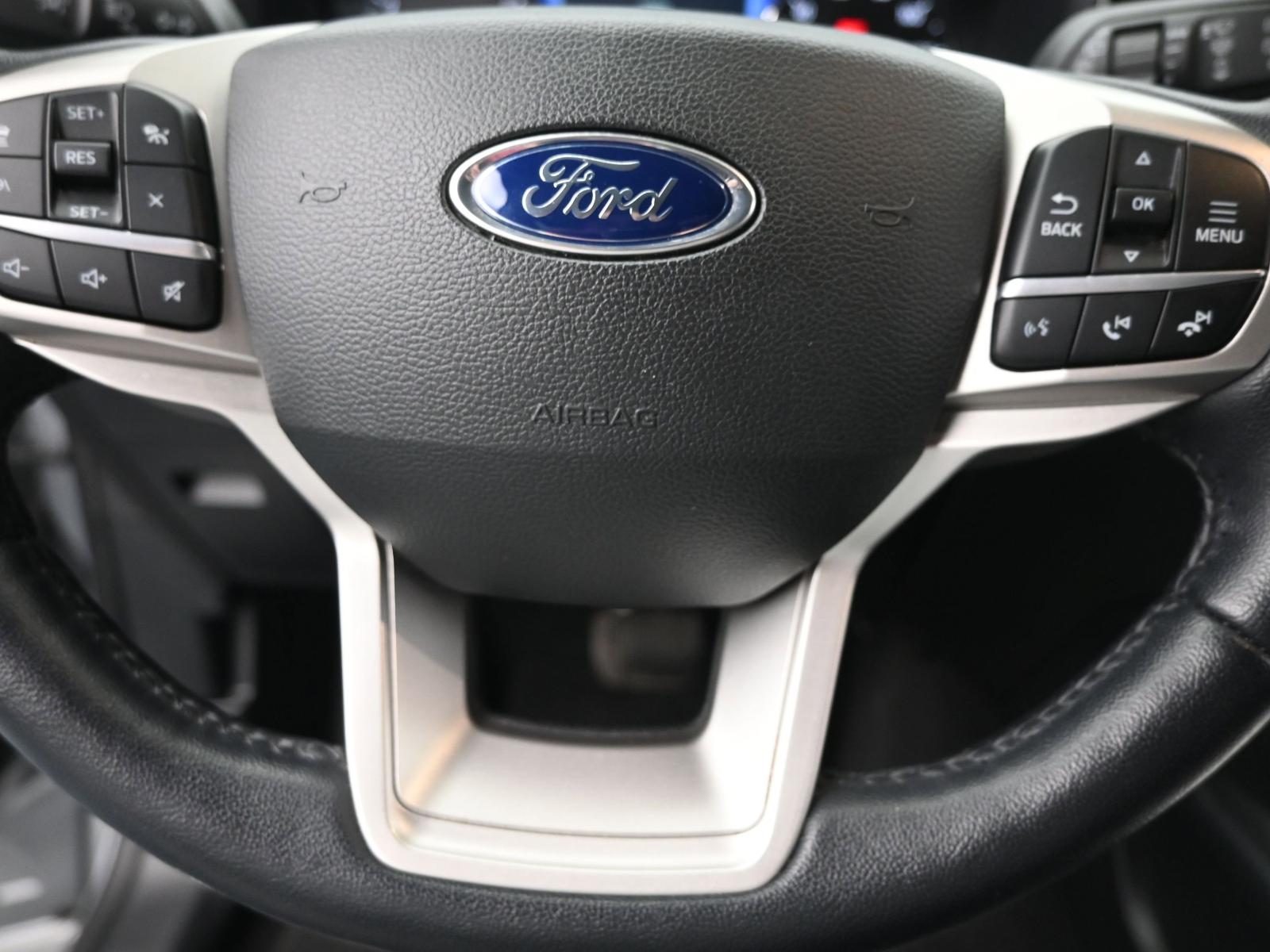 2022 Ford Explorer Vehicle Photo in Marion, IA 52302