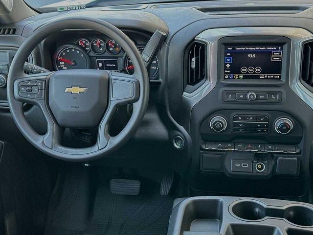 2024 Chevrolet Silverado 1500 Vehicle Photo in RIVERSIDE, CA 92504-4106