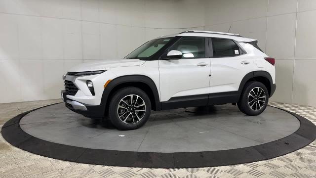 2024 Chevrolet Trailblazer Vehicle Photo in JOLIET, IL 60435-8135