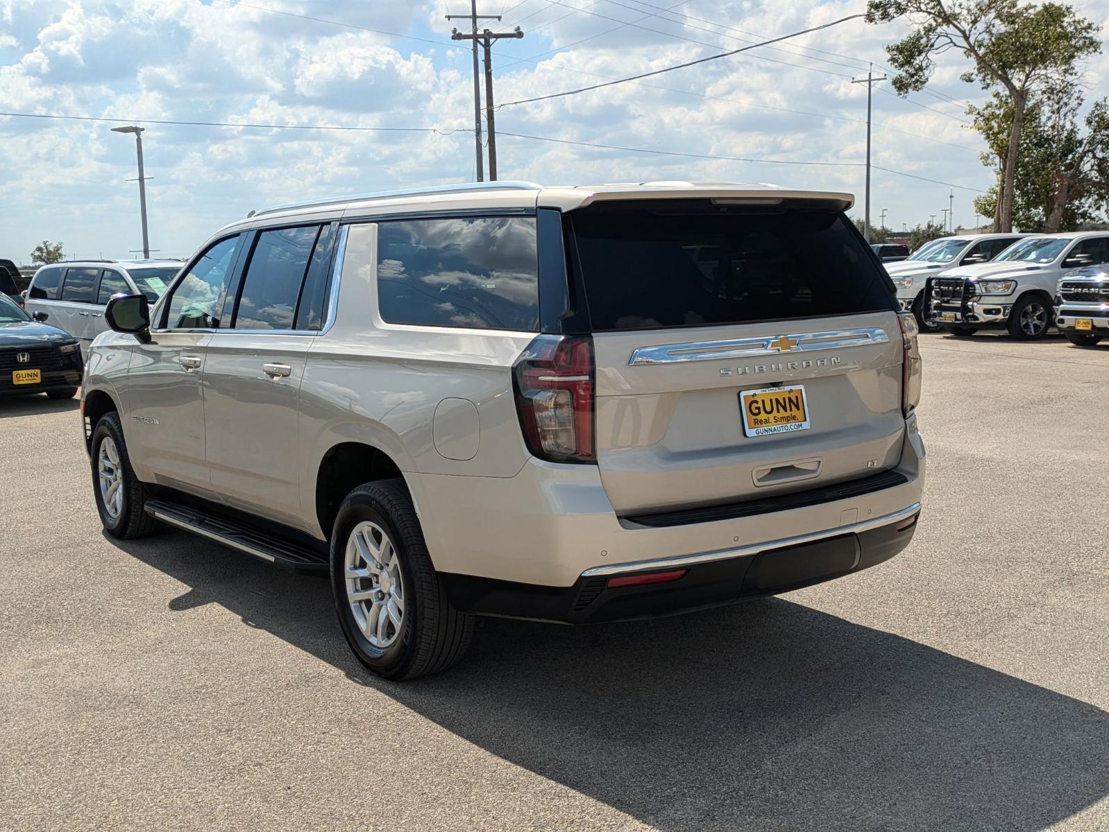 2023 Chevrolet Suburban Vehicle Photo in Seguin, TX 78155