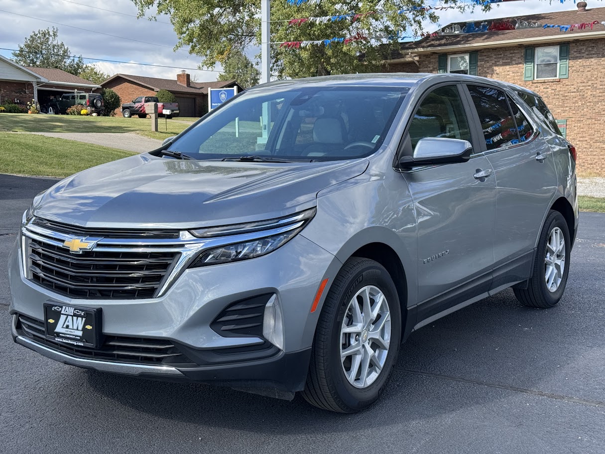 2023 Chevrolet Equinox Vehicle Photo in BOONVILLE, IN 47601-9633