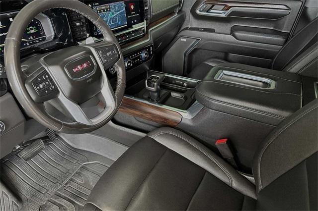 2022 GMC Sierra 1500 Vehicle Photo in ELK GROVE, CA 95757-8703