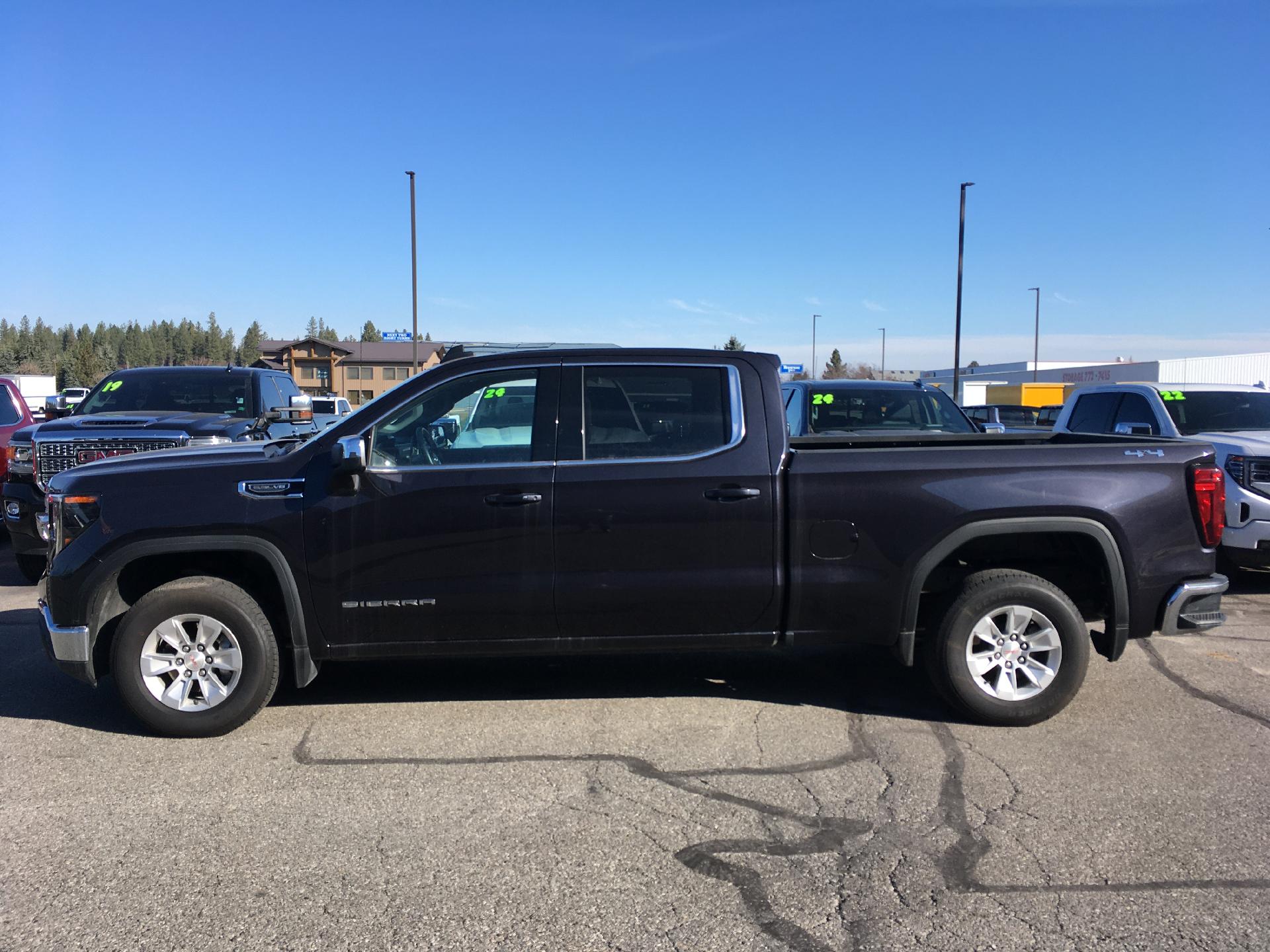 Used 2022 GMC Sierra 1500 SLE with VIN 3GTUUBED0NG646252 for sale in Coeur D'alene, ID