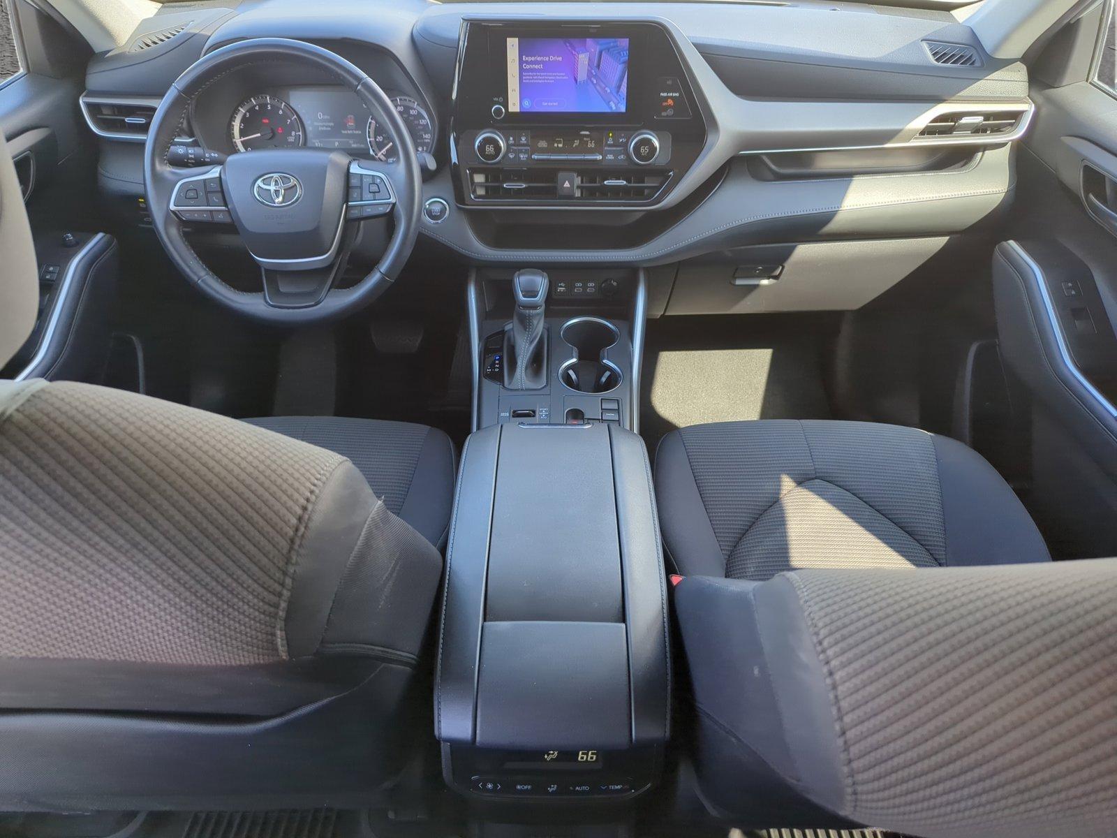 2023 Toyota Highlander Vehicle Photo in Ft. Myers, FL 33907