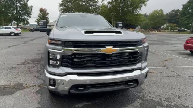 2025 Chevrolet Silverado 3500 HD Vehicle Photo in THOMPSONTOWN, PA 17094-9014