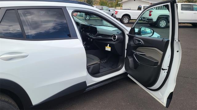 2025 Chevrolet Trax Vehicle Photo in FLAGSTAFF, AZ 86001-6214