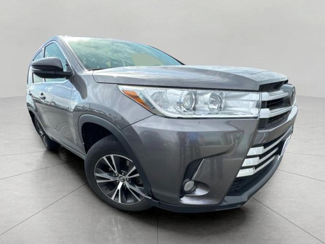 2018 Toyota Highlander Vehicle Photo in Appleton, WI 54913