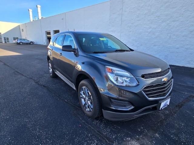 2017 Chevrolet Equinox Vehicle Photo in Oshkosh, WI 54904