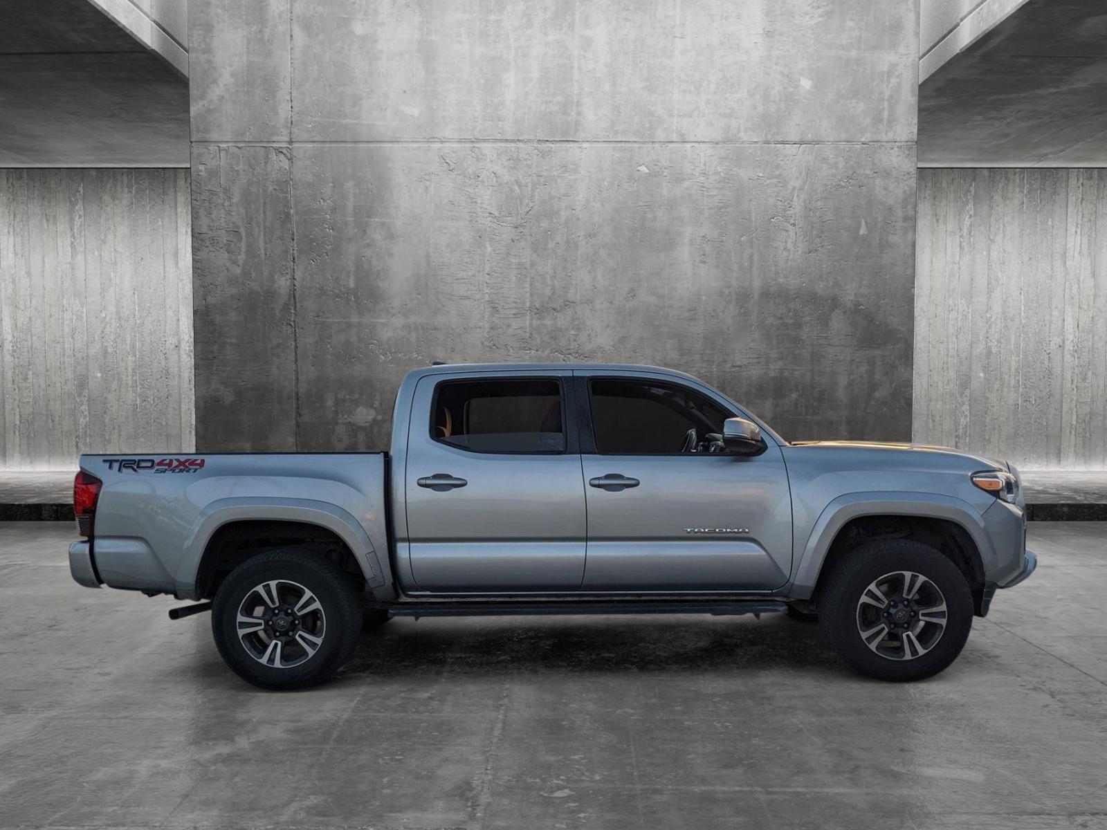 2019 Toyota Tacoma 4WD Vehicle Photo in Davie, FL 33331