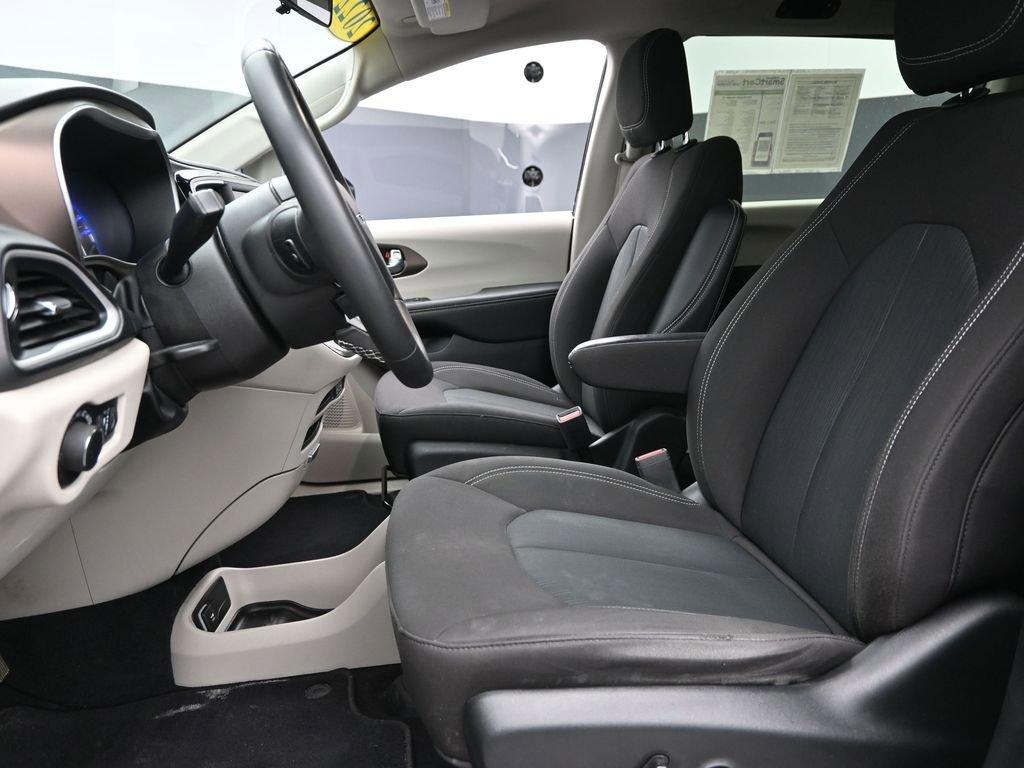 2022 Chrysler Voyager Vehicle Photo in Cedar Rapids, IA 52402