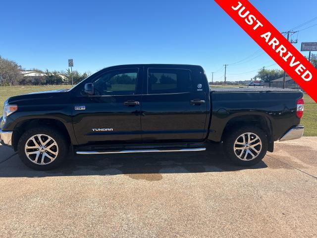 2017 Toyota Tundra 4WD Vehicle Photo in Denison, TX 75020