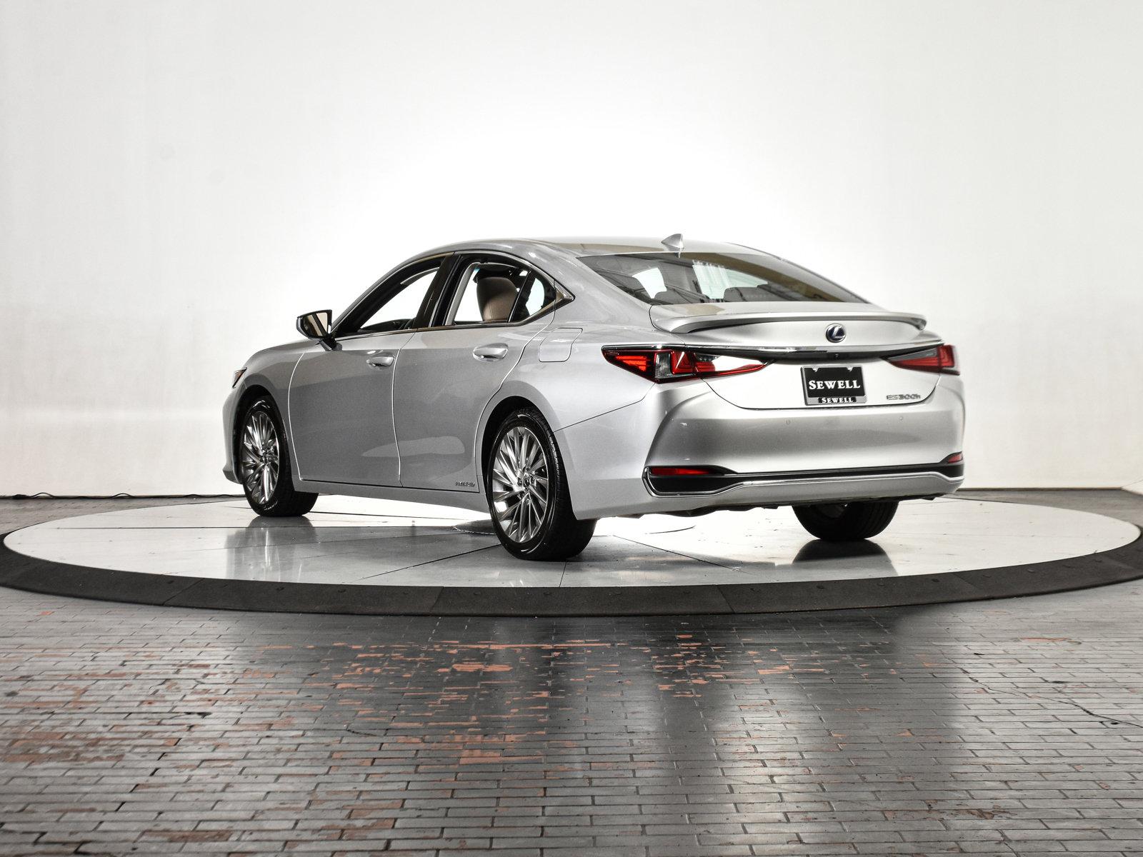 2019 Lexus ES 300h Vehicle Photo in DALLAS, TX 75235