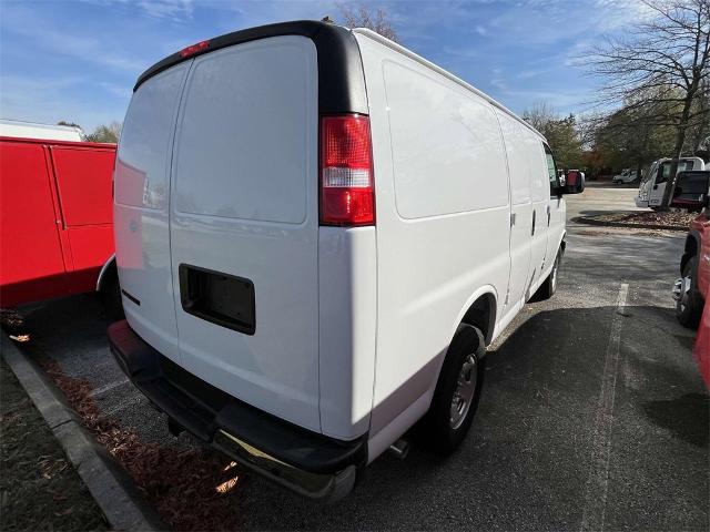 2025 Chevrolet Express Cargo 2500 Vehicle Photo in ALCOA, TN 37701-3235