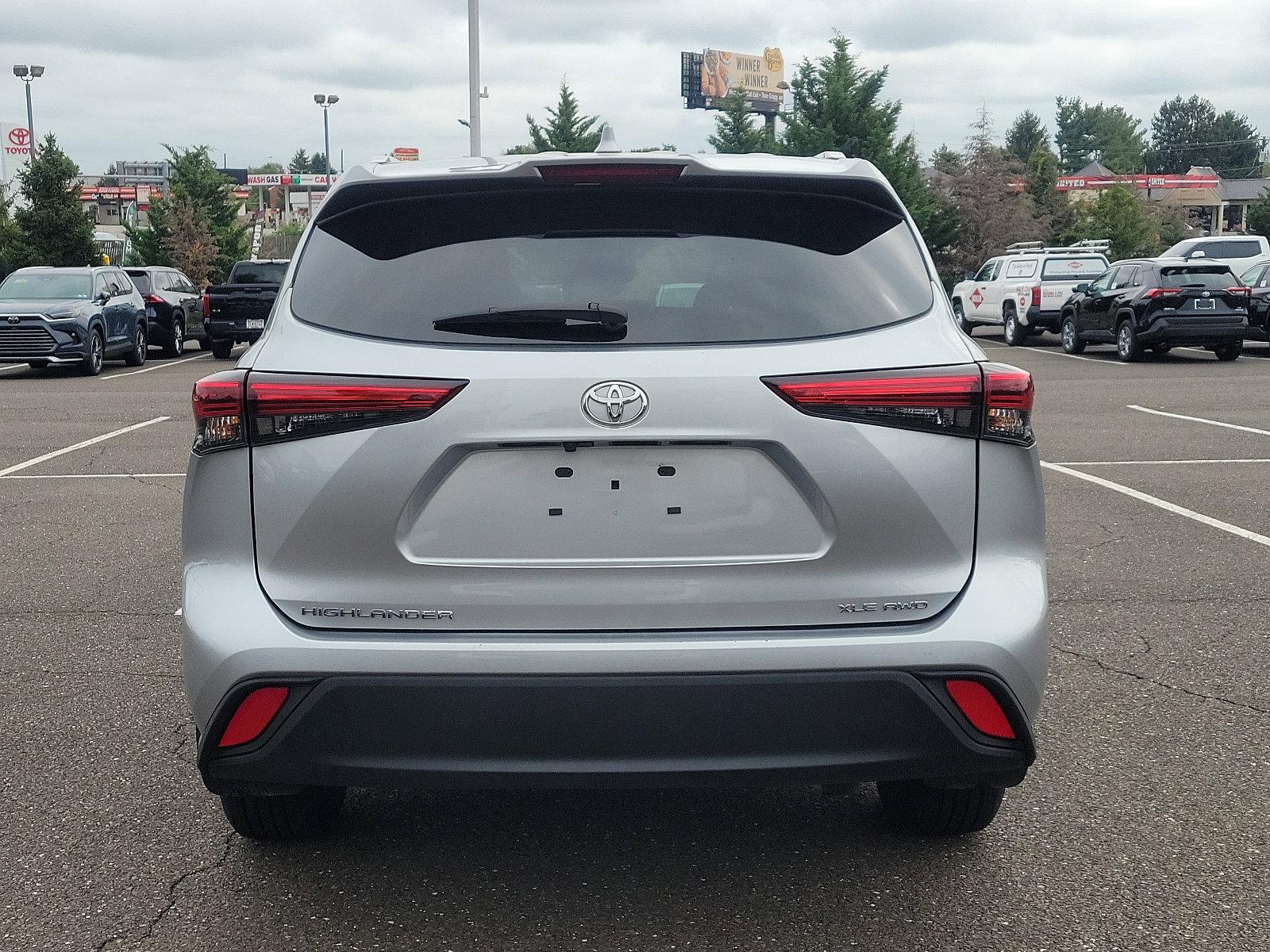 2023 Toyota Highlander Vehicle Photo in Trevose, PA 19053