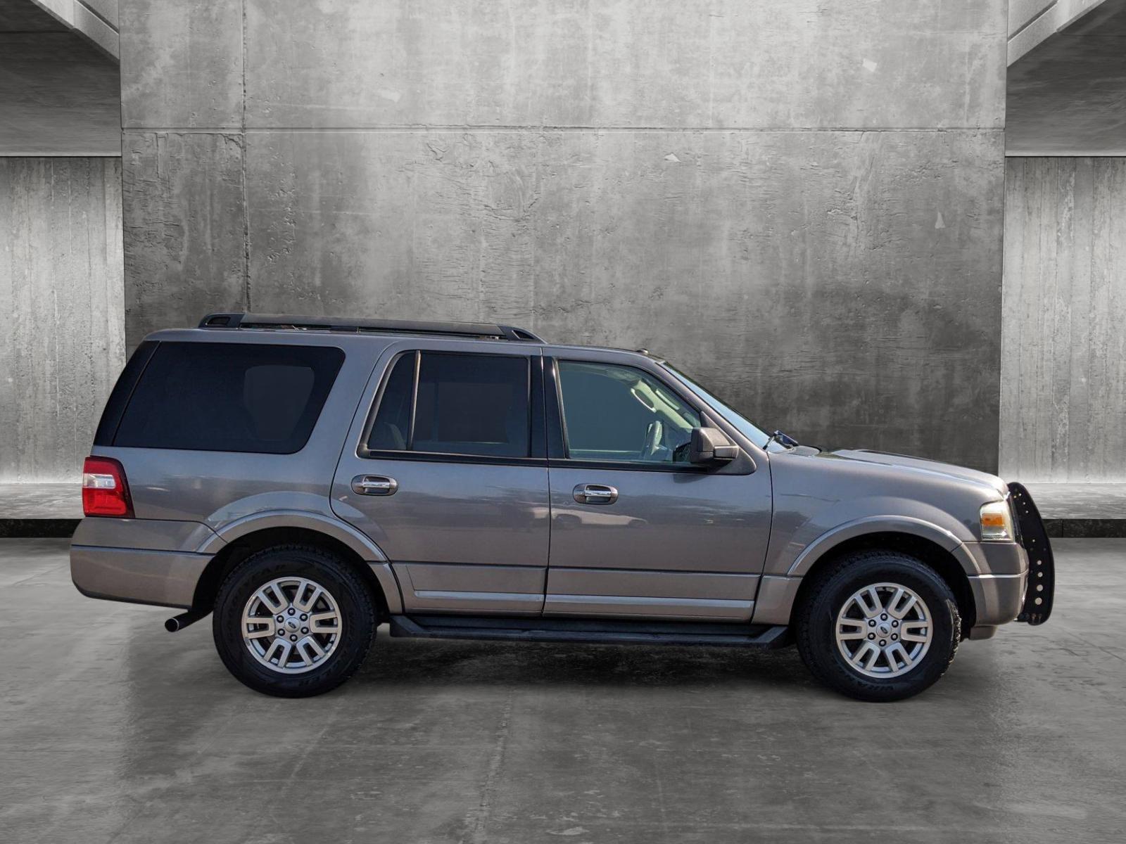 2011 Ford Expedition Vehicle Photo in TIMONIUM, MD 21093-2300