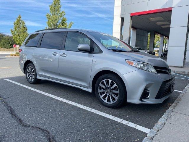 2020 Toyota Sienna Vehicle Photo in Flemington, NJ 08822