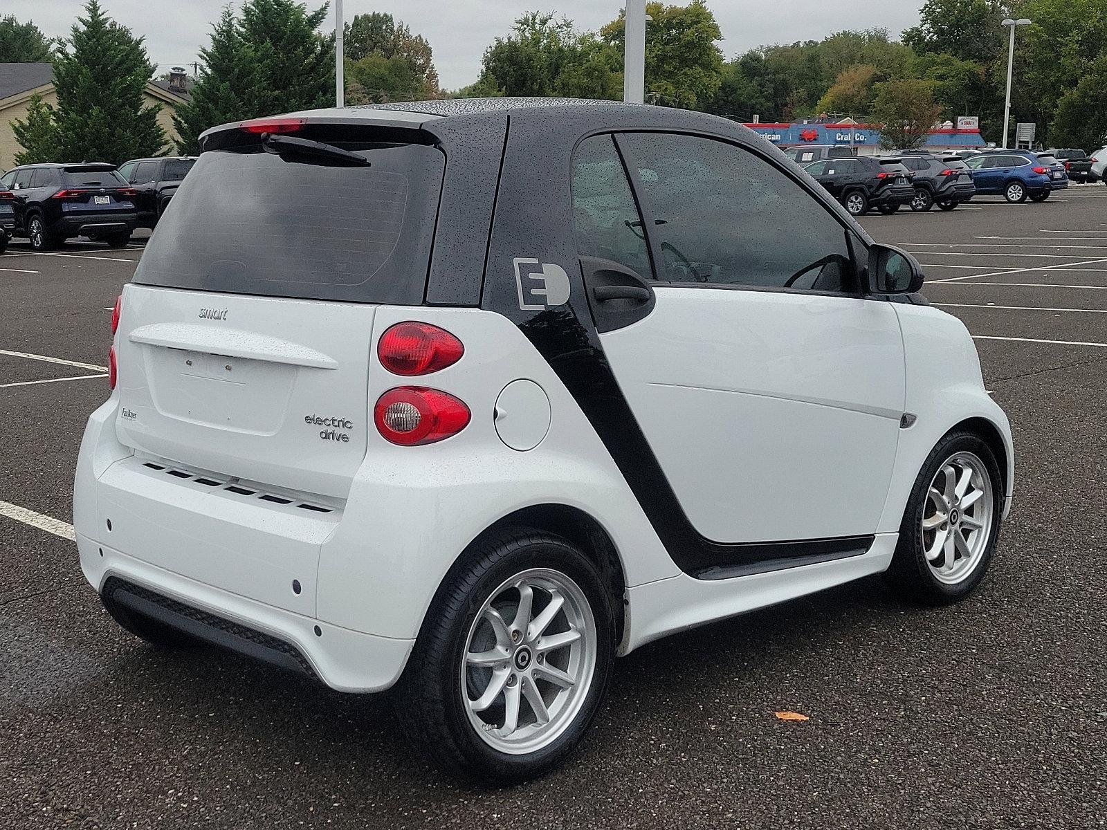 2015 smart fortwo electric drive Vehicle Photo in Trevose, PA 19053