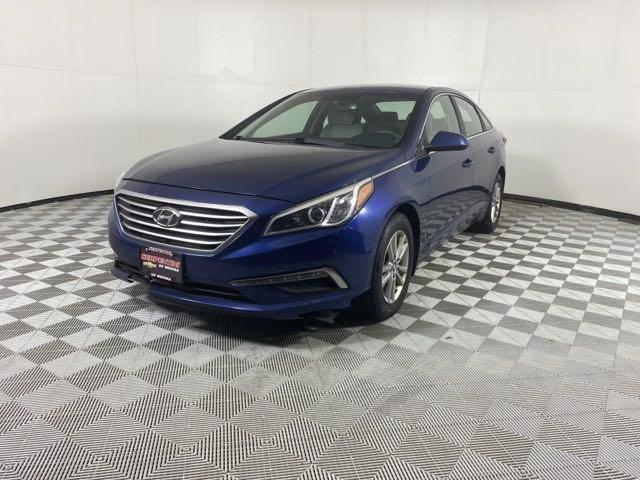 Used 2015 Hyundai Sonata SE with VIN 5NPE24AFXFH221398 for sale in Medina, OH