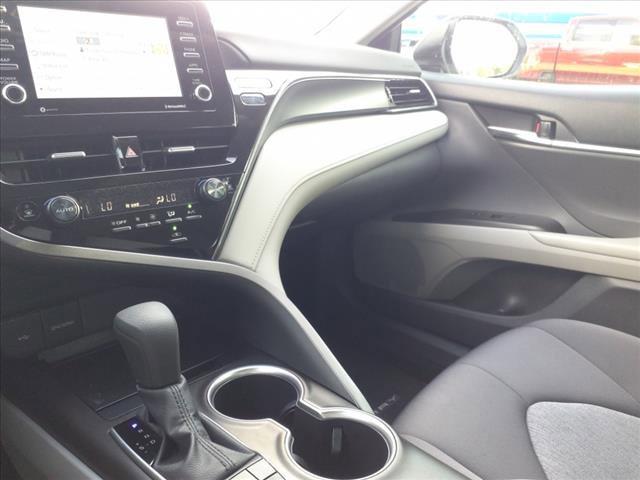 2022 Toyota Camry Vehicle Photo in DENTON, TX 76210-9321