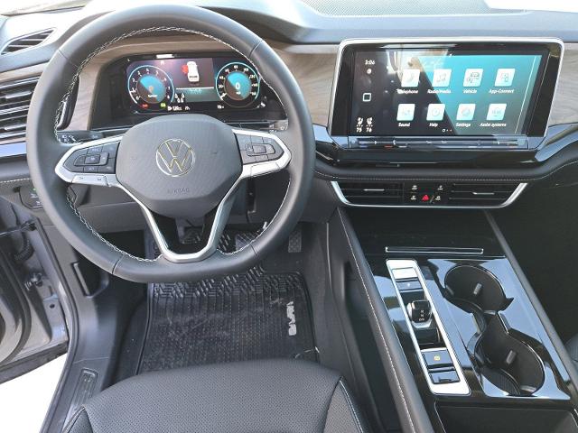 2025 Volkswagen Atlas Vehicle Photo in WEATHERFORD, TX 76087