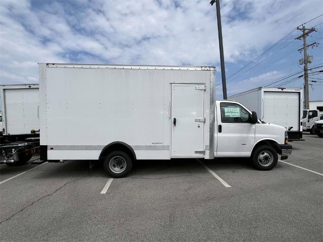 2023 Chevrolet Express Commercial Cutaway Vehicle Photo in ALCOA, TN 37701-3235