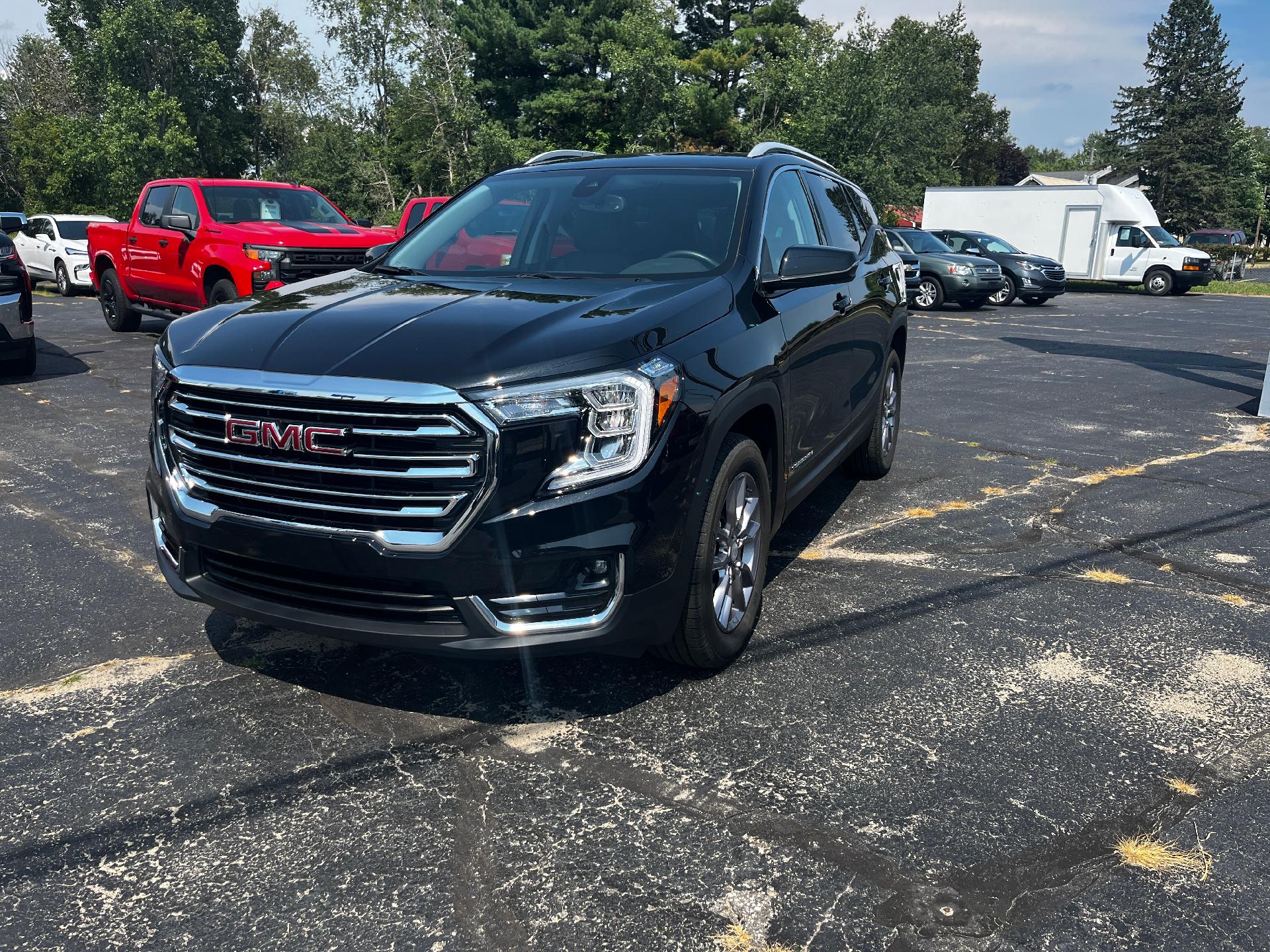 2023 GMC Terrain Vehicle Photo in CLARE, MI 48617-9414