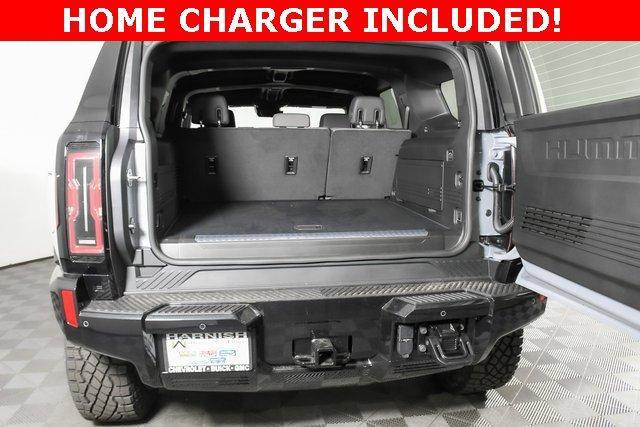 2024 GMC HUMMER EV SUV Vehicle Photo in PUYALLUP, WA 98371-4149