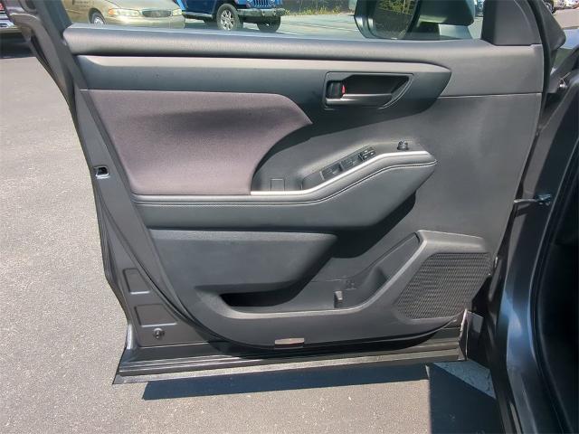 2023 Toyota Highlander Vehicle Photo in ALBERTVILLE, AL 35950-0246