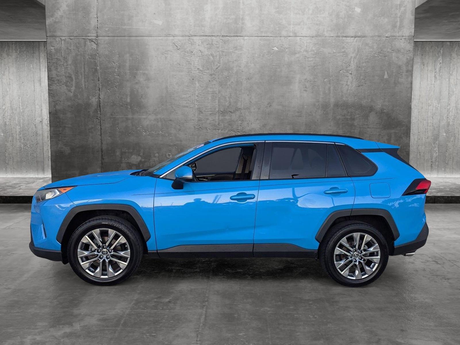 2019 Toyota RAV4 Vehicle Photo in Davie, FL 33331