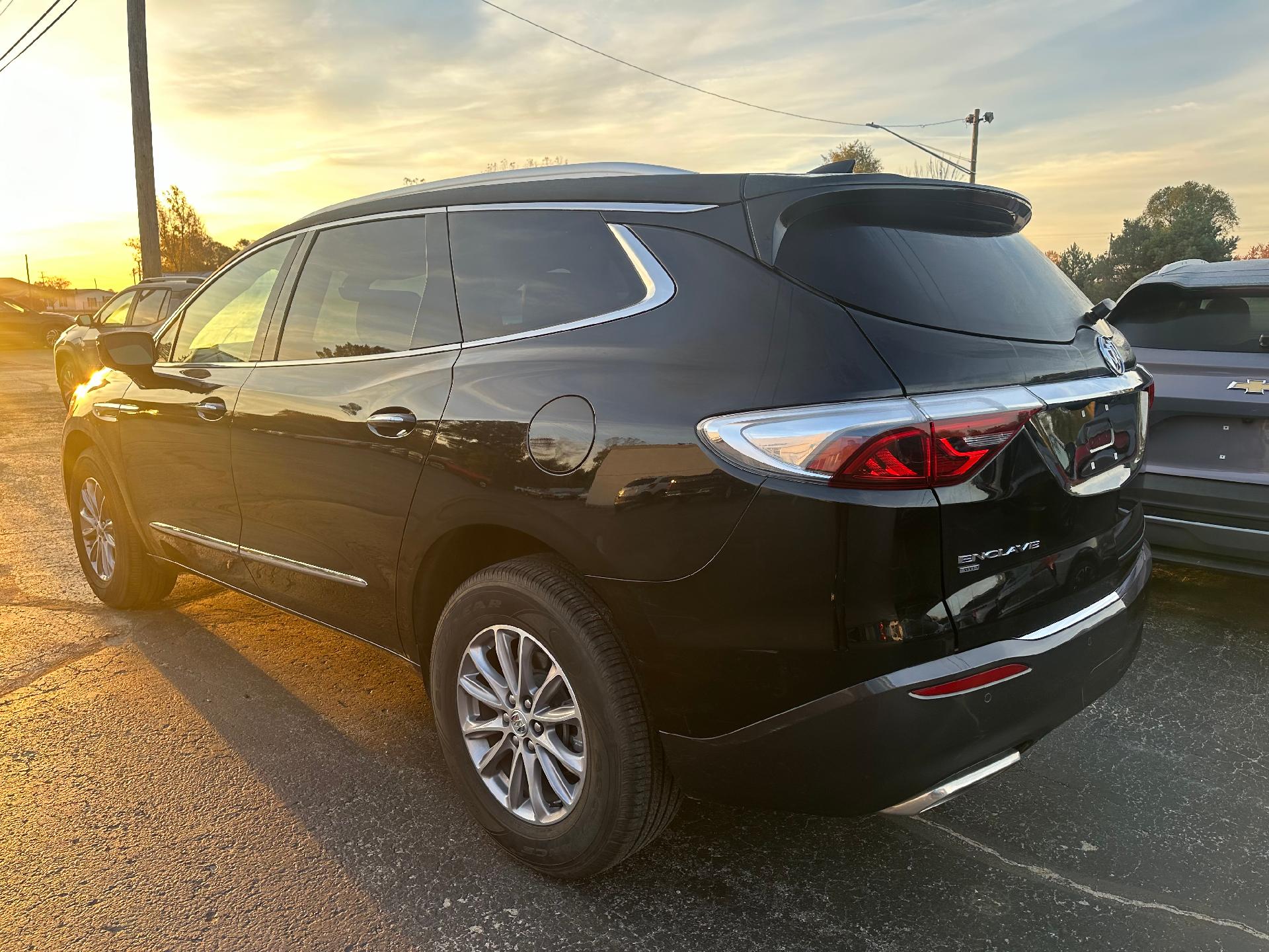 2024 Buick Enclave Vehicle Photo in CLARE, MI 48617-9414