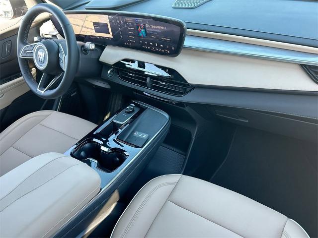 2025 Buick Enclave Vehicle Photo in GOODYEAR, AZ 85338-1310