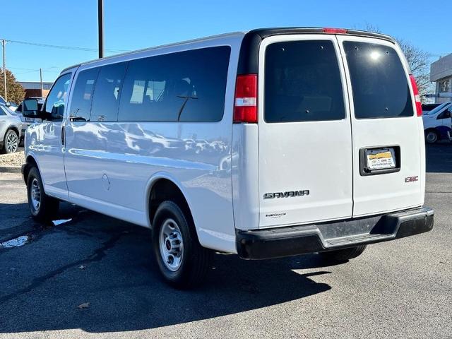 2023 GMC Savana Passenger Vehicle Photo in COLUMBIA, MO 65203-3903