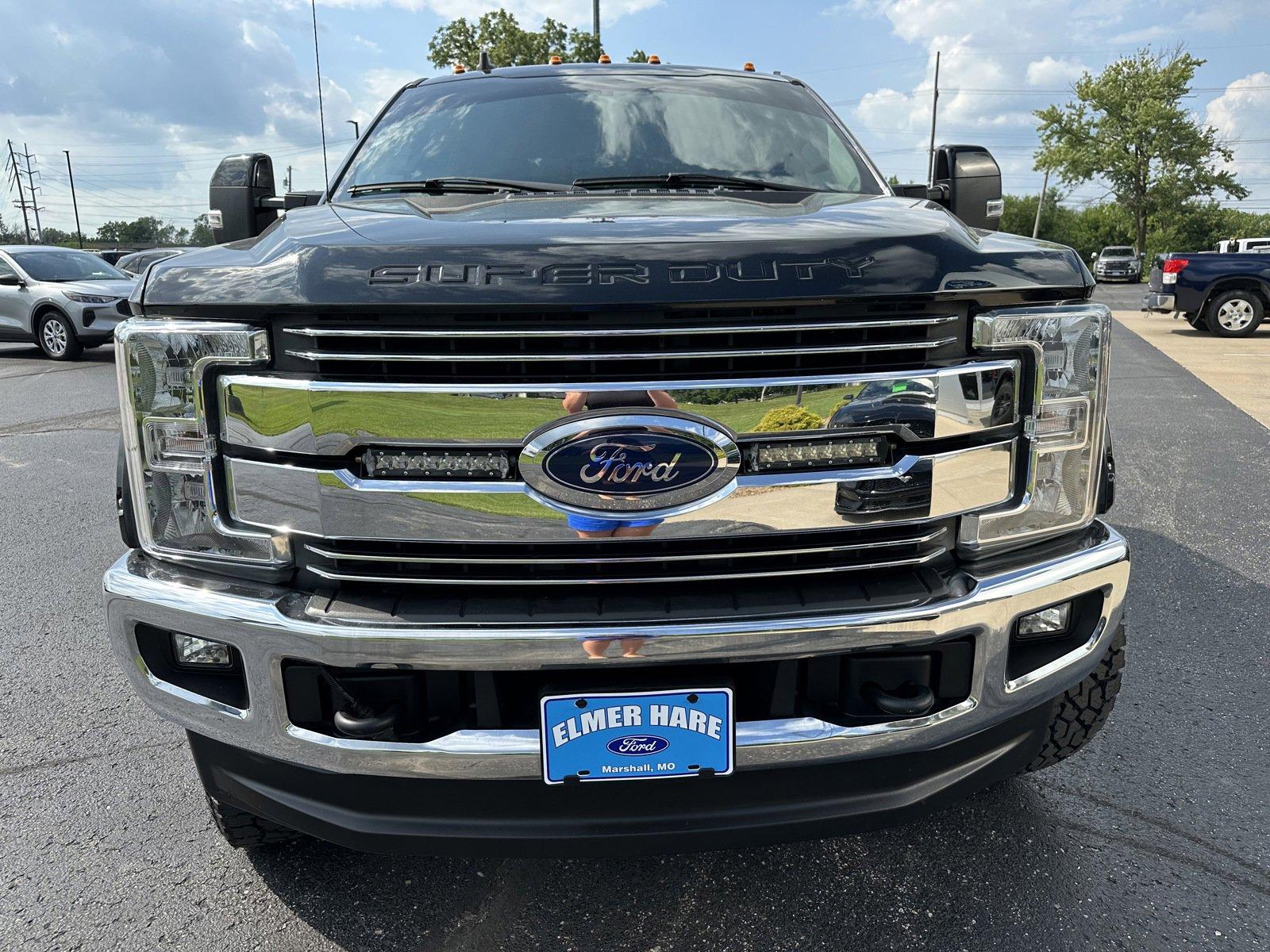 Used 2019 Ford F-250 Super Duty Lariat with VIN 1FT7W2BT9KEC75453 for sale in Marshall, MO