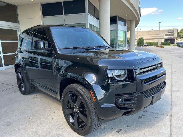 2022 Defender Vehicle Photo in Grapevine, TX 76051