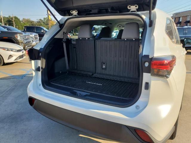 2022 Toyota Highlander Vehicle Photo in LAFAYETTE, LA 70503-4541