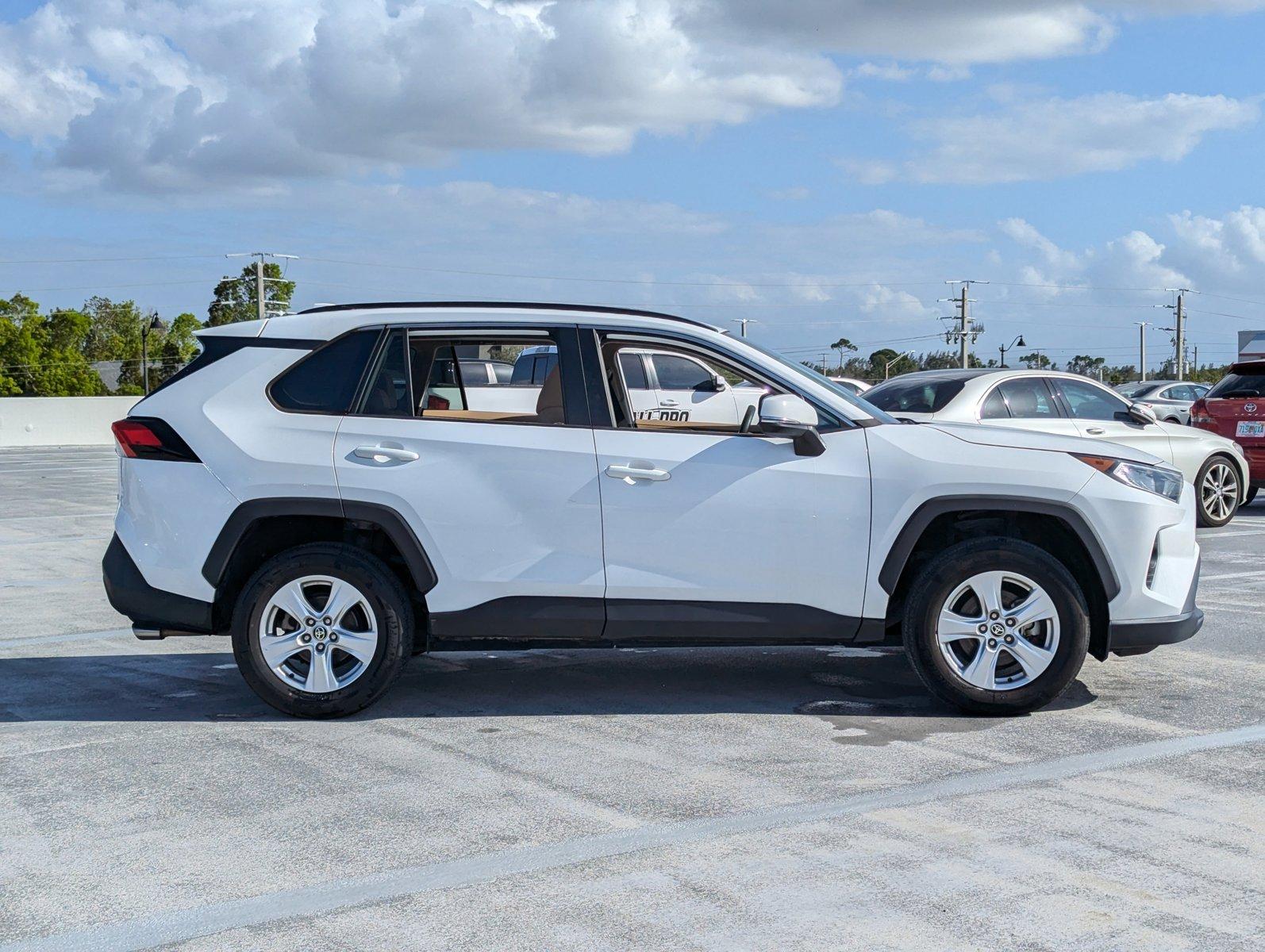 2021 Toyota RAV4 Vehicle Photo in Ft. Myers, FL 33907