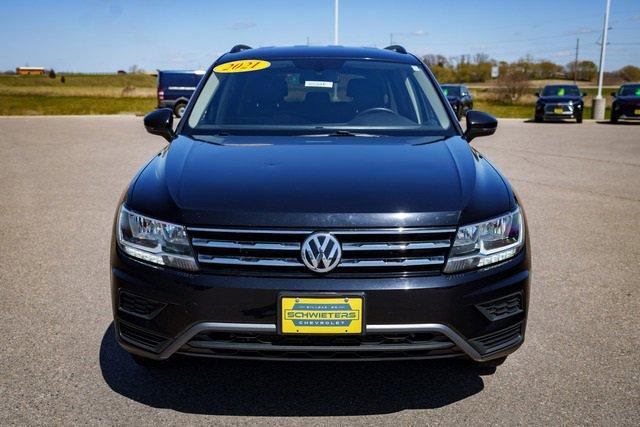 Used 2021 Volkswagen Tiguan SE R-LINE BLACK with VIN 3VV2B7AX3MM049043 for sale in Willmar, Minnesota