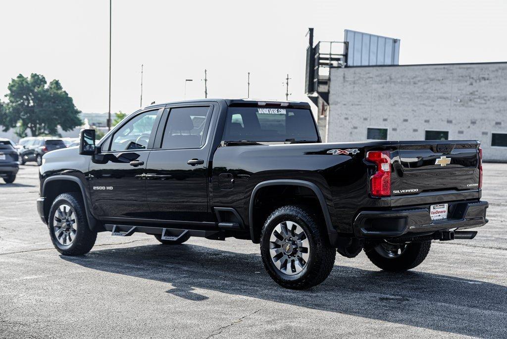 2024 Chevrolet Silverado 2500 HD Vehicle Photo in AKRON, OH 44320-4088