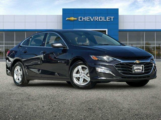 2022 Chevrolet Malibu Vehicle Photo in RIVERSIDE, CA 92504-4106