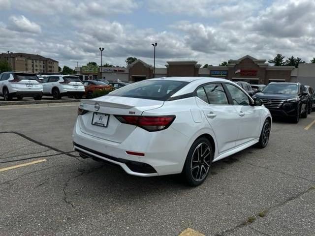 2024 Nissan Sentra Vehicle Photo in Canton, MI 48188