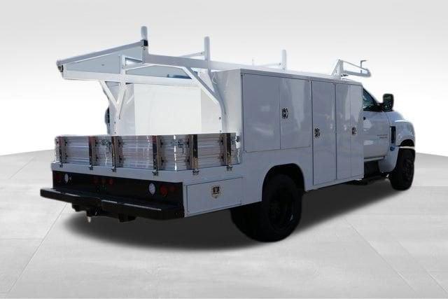 2023 Chevrolet Silverado 4500 Medium Duty Chassis Cab Vehicle Photo in Salem, OR 97301